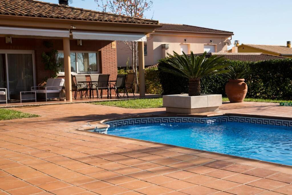 Вилла Casa Bella Con Piscina Кальдес-де-Монбуй Экстерьер фото
